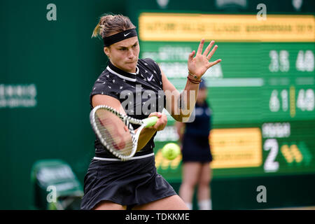 BIRMINGHAM, ANGLETERRE 17 juin Aryna Sabalenka (Bulgarie) au cours de sa ronde de 32 match avec Su-Wei Hsieh (Taïwan) au cours de la Nature Valley Classic Tennis Tournament à Edgbaston Priory Club, Birmingham le lundi 17 juin 2019. (Crédit : Andy Whitehead | MI News) Credit : MI News & Sport /Alamy Live News Banque D'Images