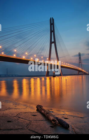 Vue de nuit sur les trois ponts de la rivière Yangtze à Nanjing Banque D'Images