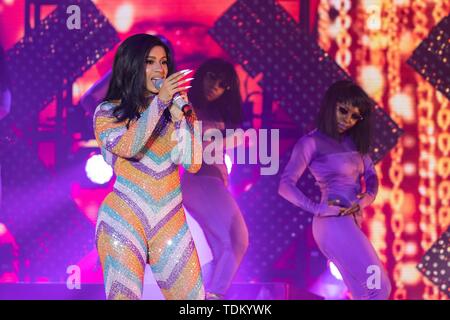 16 juin 2019 - Manchester, New York, États-Unis - le CARDI B au cours de l'Bonnaroo Music  + Arts Festival à Manchester, New Hampshire (crédit Image : © Daniel DeSlover/Zuma sur le fil) Banque D'Images