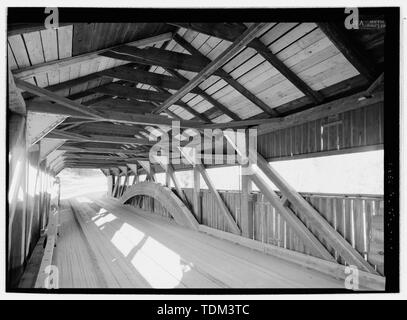 PANORAMA DE L'INTÉRIEUR - Taftsville, pont enjambant la rivière Ottaquechee Taftsville, Bridge Road, Taftsville, Windsor Comté, VT ; Emmons, Solomon, III ; Taft, Stephen ; Woodstock Electric Company ; Miller ; Construction ; Central Vermont Public Service Federal Highway Administration, répondant ; Marston, Christopher, gestionnaire de projet Banque D'Images