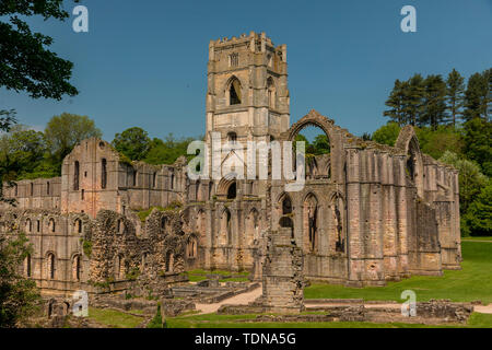 L'abbaye de Fountains, Yorkshire Dales NP, Yorkshire, UK Banque D'Images