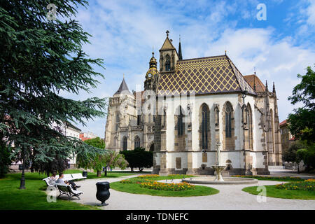 Kosice (Kaschau) : la cathédrale Sainte-elisabeth, la chapelle Saint-Michel, place principale Hlavna à , , Slovaquie Banque D'Images