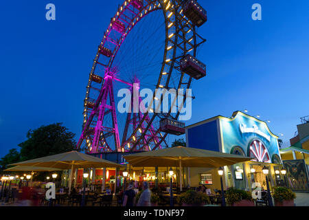 Wien, Vienne : La Grande Roue dans le parc d'attractions Prater en 02. Leopoldstadt, Wien, Autriche Banque D'Images