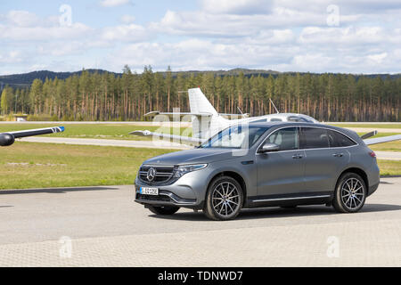 OSLO, Norvège, mai 2019 : Mercedes-Benz EV EQC test drive day le 13 mai 2019 en Norvège. Banque D'Images