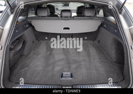 OSLO, Norvège, mai 2019 : Mercedes-Benz EQC Tronc EV le 13 mai 2019 en Norvège. Banque D'Images