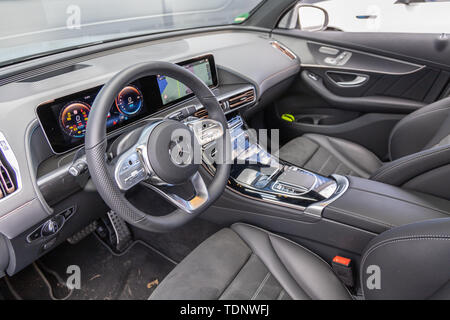 OSLO, Norvège, mai 2019 : Mercedes-Benz EV EQC Intérieur le 13 mai 2019 en Norvège. Banque D'Images