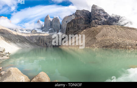 Trek de Torres del Paine en Patagonie, au Chili, en Amérique du Sud Banque D'Images