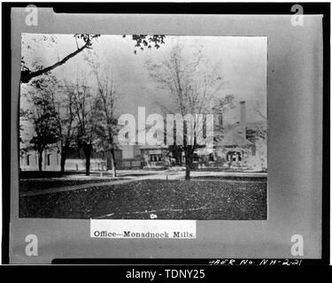 Photocopie d'une photographie (d'origine dans la collection de la Société historique de Claremont) sans date, photographe inconnu Bureau du Monadnock Mills. Monadnock Mills, 15 - Rue de l'eau, Claremont, Sullivan County, NH Banque D'Images