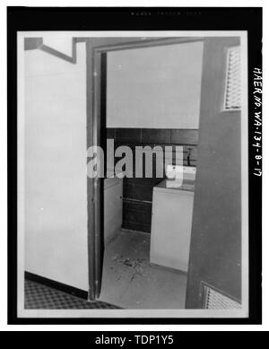 Photocopie de photographie historique (photographie originale au dossier chez Fairchild Air Force Museum, Spokane, WA) Photographe inconnu, date inconnue, l'installation d'ALERTE BOMBARDEMENT INTÉRIEUR, BUANDERIE - Fairchild Air Force Base, de bombardement des installations d'alerte, 803G de façon Taxi du Sud, Comté de Spokane, Spokane, WA Banque D'Images