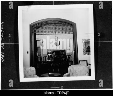 (À partir de Fort Dodge Messenger, aucune question ou de date connue) Photographe et date inconnue de l'Intérieur, 1er étage, DETAIL OF ARCHED OUVERTURE ENTRE SALON ET SALLE À MANGER - Maison Swain-Vincent, 824 Third Avenue, sud, Fort Dodge, IA, comté de Webster Banque D'Images