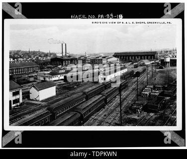 Photocopie de carte postale. Vue à vol d'OISEAU DE Bessemer & Lake Erie Railroad BOUTIQUES À GREENVILLE, CA. 1911. (Original à Greenville Area Historical Society) - College Avenue Bridge, New York Route 58- Voie législative 82 enjambant la rivière Little Shenango, Greenville, Mercer County, PA ; Canton ; la société pont Burnside, L E ; Hodge Manufacturing Company ; Bessemer & Lake Erie Railroad, Pennsylvania Department of Transportation ; GAI Consultants, Inc, historien ; Lininger Studio, photographe ; chambre noire, Inc, photographe ; Bauman, John, historien ; Lininger, Gwen, photographe ; McHugh, William P, phot Banque D'Images