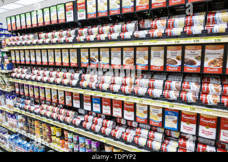 Sanibel Island Florida,Jerry's Foods,supermarché d'épicerie,intérieur,vente d'étagères,Campbell,soupes,canettes,FL190509033 Banque D'Images