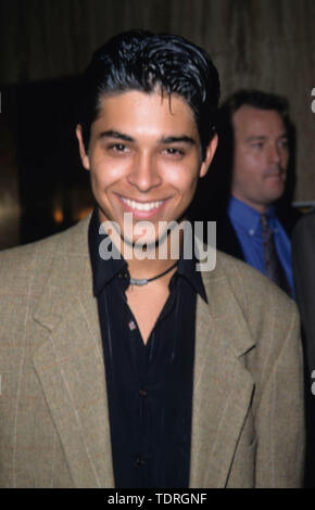 Juil 08, 1999 ; Los Angeles, CA, USA ; acteur Wilmer Valderrama au Planet Hope 'Rally dans la vallée." (Crédit Image : © Chris Delmas/Zuma sur le fil) Banque D'Images