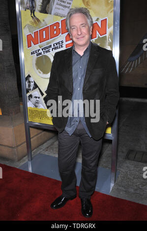 LOS ANGELES, CA. 02 décembre 2008 : Alan Rickman au Los Angeles première de son nouveau film Le prix à l'Egyptian Theatre, à Hollywood. © 2008 Paul Smith / Featureflash Banque D'Images