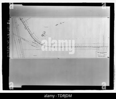 Photocopie de décembre 1938 dessin. Copie imprimée situé dans le plan fichiers à New Orleans Public Belt Railroad Administration bureau au 5100 route de Jefferson, Jefferson, Louisiana 70123. Dessinateur inconnu. ; 1938 PONT DE DESSIN PLAN MONTRANT LA CISJORDANIE DE FER ÉLEVÉ À LA STATION APPROCHE COMMENÇANT ET SE TERMINANT À 422,40 369,60 STATION. - Huey P. long pont, enjambant la rivière Mississipi environ à mi-chemin entre neuf et douze mille points en amont et de l'ouest de la Nouvelle Orléans, Jefferson, Jefferson Parish, LA ; Modjeski, Masters et Chase, Inc., ingénieur ; Siems-Helmers, Inc., buil Banque D'Images