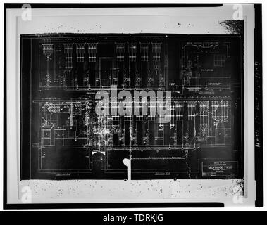 Photocopie de plan de construction, datée du 20 septembre 1935, Detroit Edison Company pour Bureau du quartier-maître Selfridge Field, en possession de la Base de Selfridge Museum, Mt. Clemens, Michigan. Les SECTIONS DU TRANSFORMATEUR A-A, D-D, dessin 2621-1. - Selfridge Field, Bâtiment n° 116, avenue au Bouleau Railroad Street, Mount Clemens, comté de Macomb, MI Banque D'Images