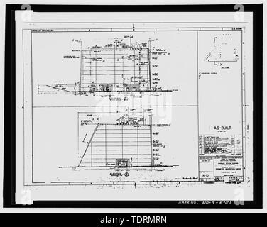 Copie photographique du dessin de construction d'origine, datée du 10 juillet 1973 (dessin original en la possession d'Army Corps of Engineers des États-Unis, Huntsville Division). Altitude C et D - Stanley R. Mickelsen complexes de sauvegarde, de périmètre Acquisition Bâtiment Radar, l'accès limité, entre l'accès limité de la route de patrouille et une voie de service, Nekoma, Cavalier Comté, ND Banque D'Images