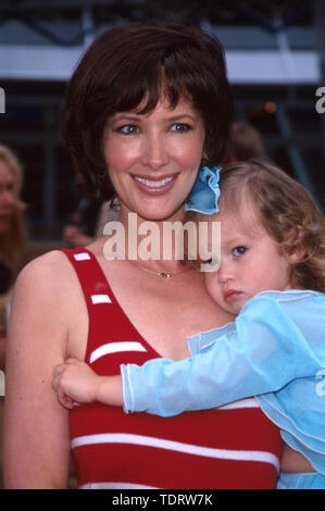 Jun 17, 2000 ; Los Angeles, CA, USA ; acteur JEANINE TURNER @ l 'Chicken Run' premiere.. (Crédit Image : Â© Chris Delmas/Zuma sur le fil) Banque D'Images