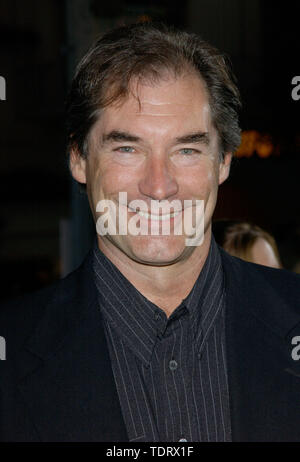 Aug 14, 2001 ; Los Angeles, CA, USA ; acteur Timothy Dalton @ la première de 'American Outlaws.' (image Crédit : © Chris Delmas/Zuma sur le fil) Banque D'Images