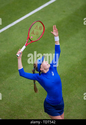 Club Prieuré Edgbaston, Birmingham, UK. 18 Juin, 2019. Nature Valley WTA tennis Classic tournoi ; Harriet Dart (GBR) versus Yulia Putintseva (KAZ) ; Harriet Dart (GBR) : Action Crédit sert Plus Sport/Alamy Live News Banque D'Images