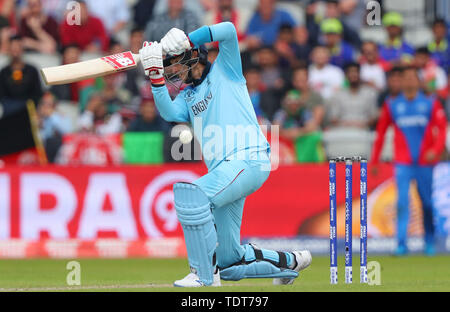 MANCHESTER, Angleterre. 18 juin 2019 : Joe racine de l'Angleterre au cours de l'Angleterre au bâton v l'Afghanistan, l'ICC Cricket World Cup Match, à Old Trafford, Manchester, Angleterre. Credit : European Sports Agence photographique/Alamy Live News Banque D'Images