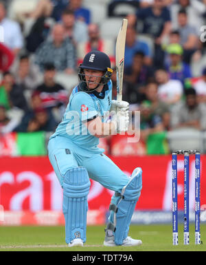 MANCHESTER, Angleterre. 18 juin 2019 : Eoin Morgan de l'Angleterre au cours de l'Angleterre au bâton v l'Afghanistan, l'ICC Cricket World Cup Match, à Old Trafford, Manchester, Angleterre. Credit : European Sports Agence photographique/Alamy Live News Banque D'Images