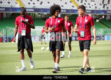 L'Angleterre, Wan-Bissaka Aaron Hamza Choudhury et Mount Mason (de gauche à droite) de l'avant de l'UEFA 2019 Championnat d'Europe des moins de 21, Stadio Dino Manuzzi à Cesena, Italie. Banque D'Images