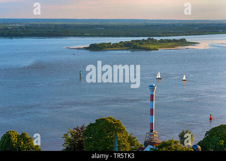 Avis de Blankenese, phare de l'île Elbe Schweinesand, Ness Altes Land et, en Allemagne, Hambourg Banque D'Images