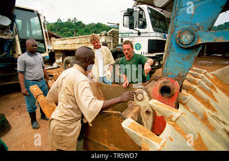 Construction d'une nouvelle rue à Walikale, Projet de la Deutsche Welthungerhilfe und l'Union européenne, République du Congo, Goma Banque D'Images