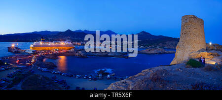 Le port d'Ile Rousse en Corse île à heure bleue, France, Corse Banque D'Images