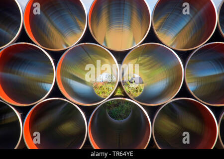 Tuyaux empilés pour pipeline de gaz à haute pression, l'Allemagne, la Bavière, Oberndorf Banque D'Images