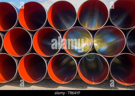 Tuyaux empilés pour pipeline de gaz à haute pression, l'Allemagne, la Bavière, Oberndorf Banque D'Images