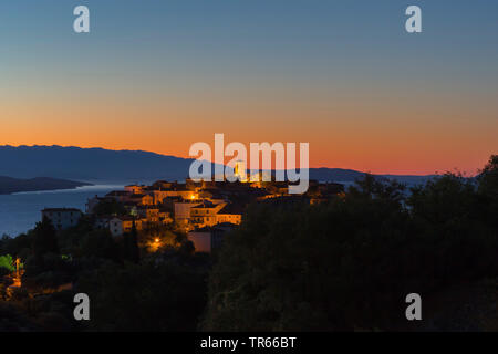 Beli village sur plage sur l'île de Cres Tramontana, Croatie, Cres Banque D'Images