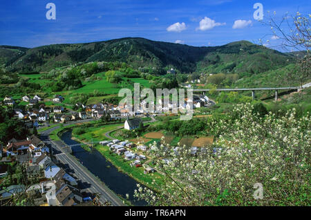 Avis de Kreuzberg dans la vallée de l'Ahr, Allemagne, Reinland-Pfalz, Altenahr Banque D'Images