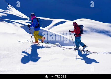 Neige Ski de randonnée dans des paysages de montagne, France, Savoie, Sainte-Foy-Tarentaise Banque D'Images