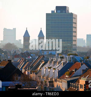 Vue sur les toits de l'église de St Michael, Allemagne, Rhénanie du Nord-Westphalie, Cologne, Banque D'Images