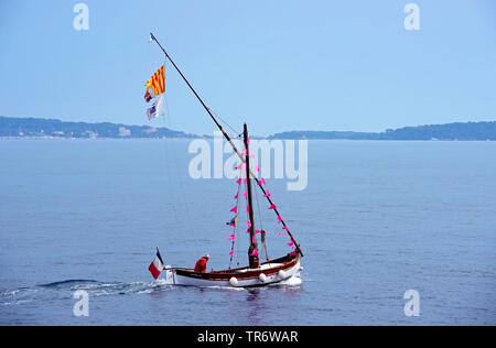 old traditional fish boat called pointu, France, Provence, Sanary-sur-Mer Banque D'Images