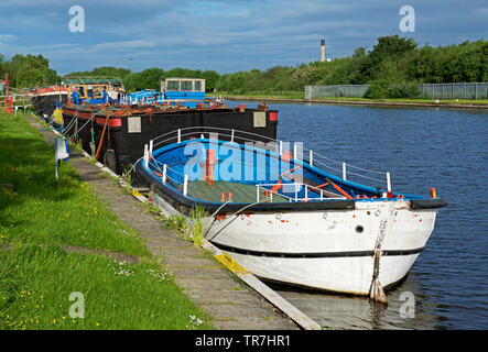 Bateaux amarrés dans la marina, Goole, East Yorkshire, England UK Banque D'Images