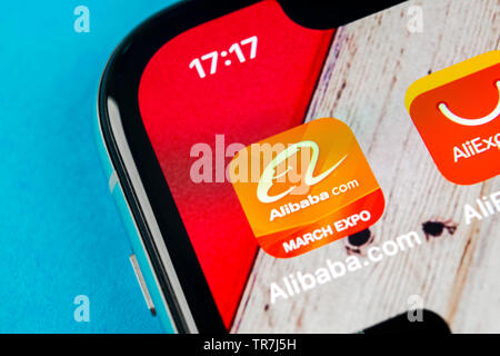 Stockholm, 19 Septembre 2018 : l'icône de l'application d'Alibaba sur Apple iPhone X de l'écran du smartphone close-up. Alibaba icône de l'application. Alibaba.com est populaire Banque D'Images