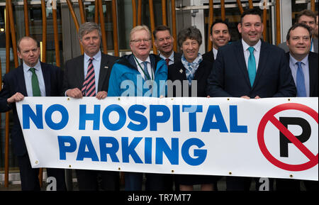 Edinburgh, Ecosse, Royaume-Uni. 30 mai, 2019. Le parti conservateur écossais a lancé une campagne à l'hôpital parking Parlement écossais à Holyrood à Edimbourg. La Scottish conservateurs croient que les frais de stationnement de voiture sont trop chers à l'hôpital écossais. Credit : Iain Masterton/Alamy Live News Banque D'Images