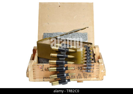 Boîte de munitions de l'armée soviétique. Texte en russe - type de munition ('5,45 - 5,45 mm PPSG' cartouches pour fusil d'assaut AK74), le numéro de lot et la production Banque D'Images