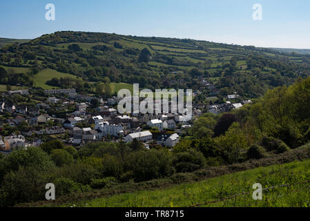 Combe Martin, North Devon, avec Exmoor National Park dans la distance. Banque D'Images