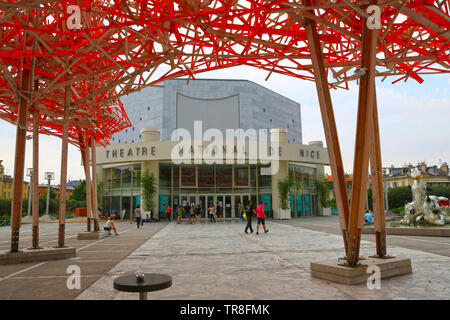 France, Alpes Maritimes, Nice, Théâtre National de Nice par le Musée d'Art moderne et contemporain dans le centre-ville Banque D'Images