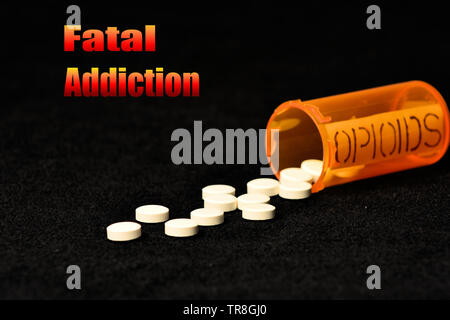 Les signes et les symboles de l'abus d'opioïdes et les résultats possibles. Banque D'Images