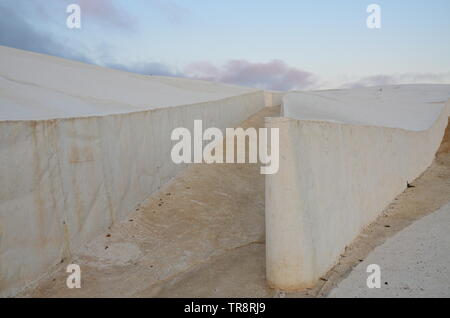 Cretto di Burri, un travail concret de l'art dans l'ouest de la Sicile Banque D'Images