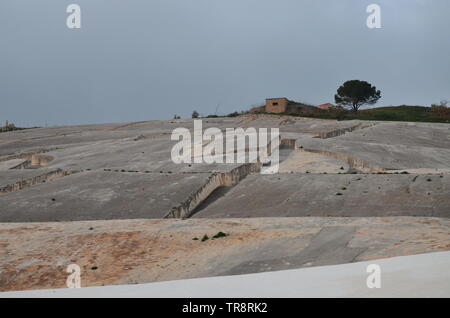 Cretto di Burri, un travail concret de l'art dans l'ouest de la Sicile Banque D'Images