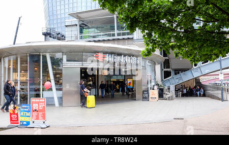 Entrée de Blackfriars station sur la rive sud London UK Banque D'Images