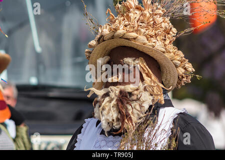 Lisbonne, Portugal : 18 mai 2019 : homme masqué au masque ibérique International Festival à Lisbonne Banque D'Images