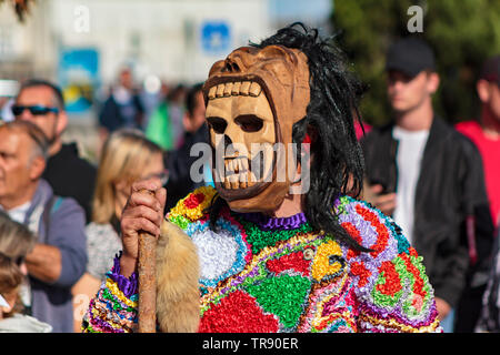 Lisbonne, Portugal : 18 mai 2019 : Los Boteiros Folion y de Viana do Bolo au masque ibérique International Festival à Lisbonne Banque D'Images