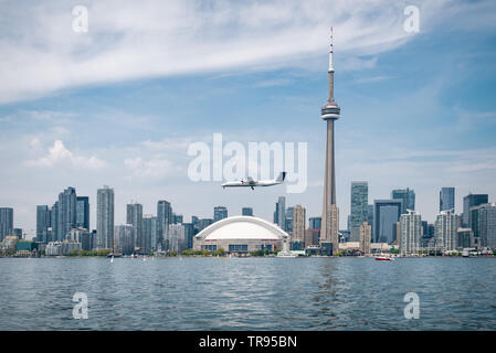 Toronto, Ontario, Canada / 26 mai 2018 : Toronto Waterfront du Lac Ontario Banque D'Images